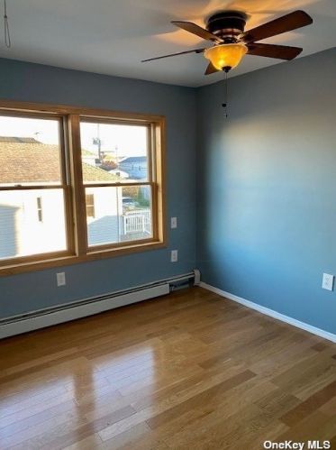 17 10th Rd, Far Rockaway NY  11693-0011 exterior