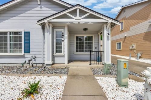 8970 Vista Campo Way, Elk Grove CA  95758-6266 exterior