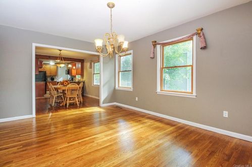 175 Ramona Ct, Yorktown Hgts NY  10598-3318 exterior