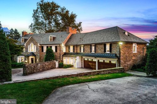810 Mount Moro Rd, Ithan, PA 19085-2057