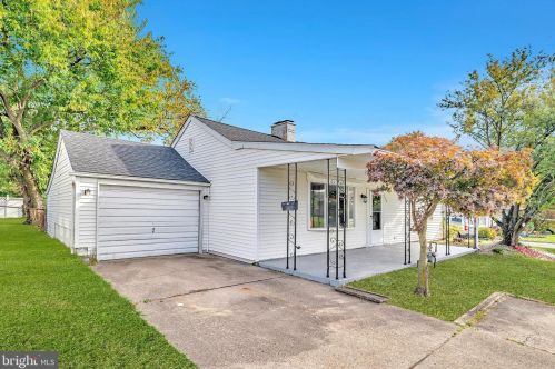 244 Oxford Valley Rd, Fairless Hills, PA 19030-2620