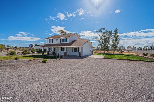 41989 Outback Rd, San Tan Valley, AZ 85140-8757