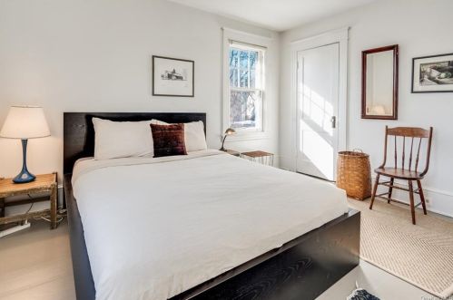 29 Gray St, Poughkeepsie NY 12603-2712 exterior