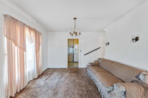 409 10th St, Santa Paula CA  93060-2123 exterior