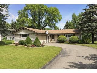 5244 105th St, Minneapolis, MN 55437-2837