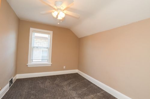 7316 38 Ave, Kenosha WI 53142-1913 exterior