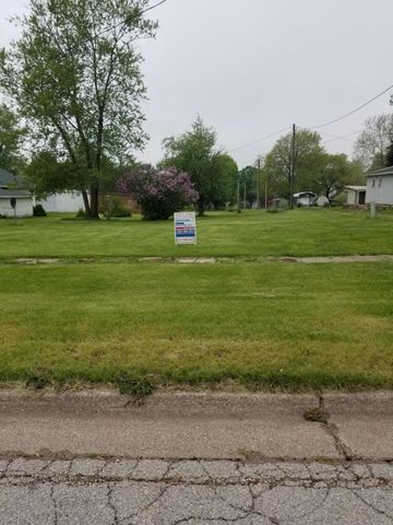 801 Locust St, Buchanan, IA 52772-1037