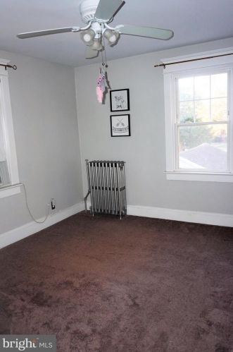 527 Latona Ave, Trenton NJ 08618-2439 exterior