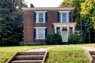 207 6th St, Columbia, TN 38401-3211