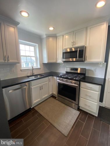 5909 Gloucester Ave, Springfield VA  22150-3713 exterior