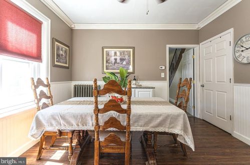 617 Derstine Ave, Lansdale PA 19446-3342 exterior