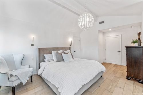 117 Harvard Ln, Seal Beach CA  90740-2508 exterior