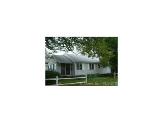 33 Indianola Dr, Fenwick CT  06475-2752 exterior