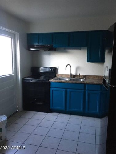 4615 39th Ave, Phoenix AZ  85019-3150 exterior