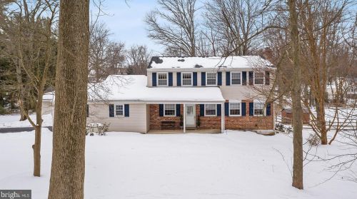 1555 Sugartown Rd, Paoli, PA 19301-2036