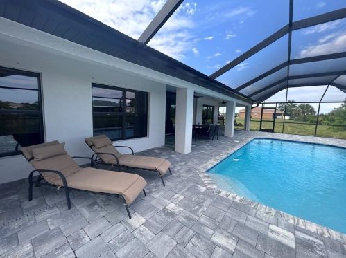 2227 2 Ter, Cape Coral FL  33990-1024 exterior
