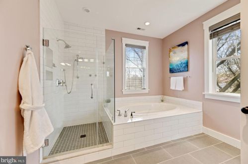 7413 Bethune St, Falls Church VA  22043-1316 exterior