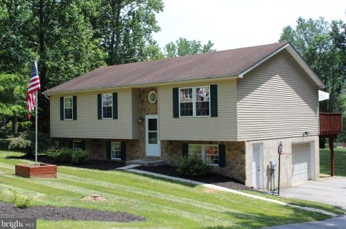 68 Diane Trl, Charnita, PA 17320-8306