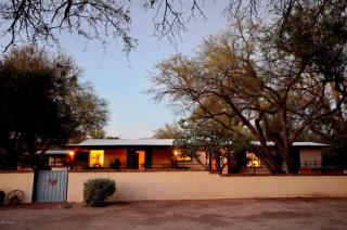 2521 Mesquite Thicket Ct, Tucson, AZ 85749-5407