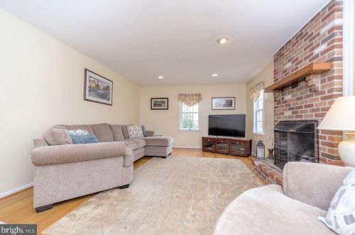 29 Krauser Rd, Downingtown PA 19335-1534 exterior