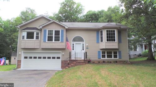 1336 Lakeview Pkwy, Locust Grove, VA 22508-5310