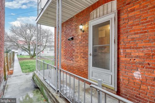 137 East St, Spring Grove PA  17362-1215 exterior