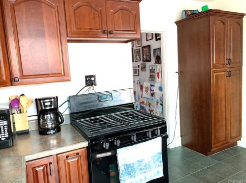 414 23rd St, Long Beach, CA 90806-4404