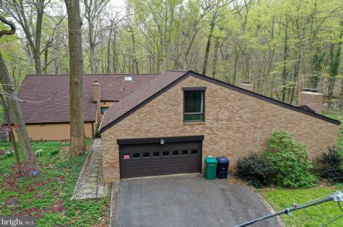 4 Big Oak Ln, Wilmington, DE 19810-2902