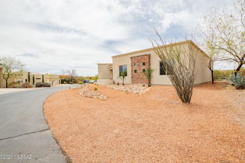 2080 Double Circle Dr, Tucson, AZ 85713-6711