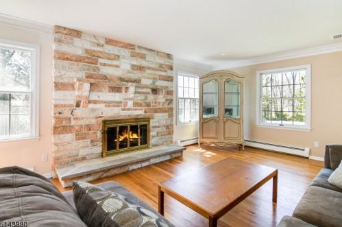 11 Douglass Ave, Bernardsville NJ  07924-1901 exterior