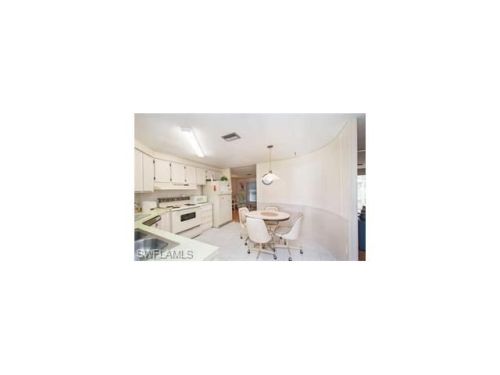 541 Charlemagne Blvd, Naples FL  34112-7045 exterior