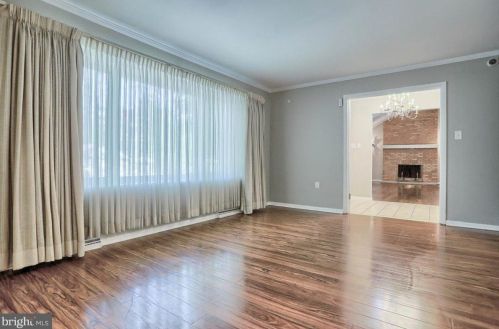 838 Kiehl Dr, Lemoyne PA  17043-1205 exterior