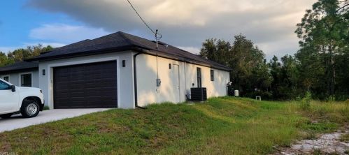 2605 50th St, Lehigh Acres, FL 33976-4803
