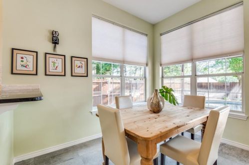 3405 Dorchester Ct, Lewisville TX  75022-4924 exterior