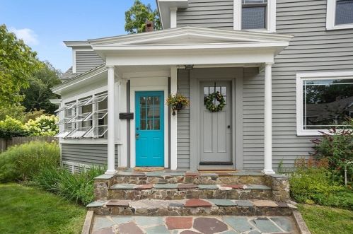 12 Maple St, Maynard, MA 01754-2340