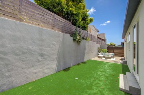 2624 Inyo Ave, Oakland CA  94601-1324 exterior