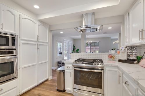 5521 Lesa Rd, La Mesa CA  91942-1704 exterior