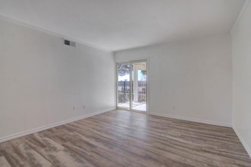 531 Lookout Dr, Richardson, TX 75080-2143