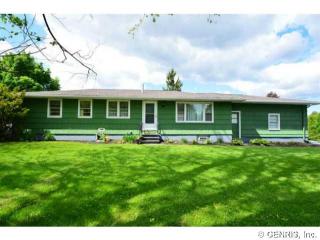 301 Valiant Dr, Rochester, NY 14623-5521