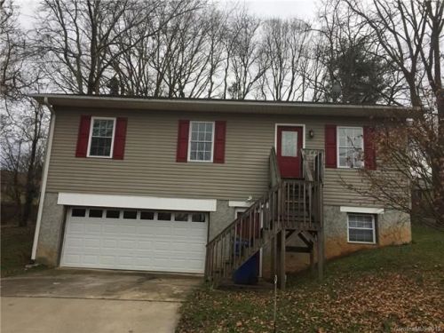 33 Yale St, Asheville, NC 28806-3324