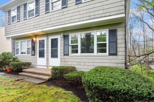 11 Hills Dr, New Canaan, CT 06840-5624