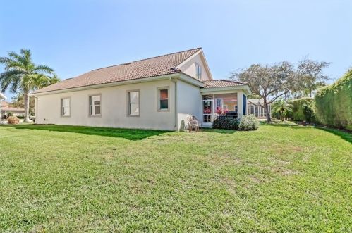 5802 Lago Villaggio Way, Naples, FL 34104-5742