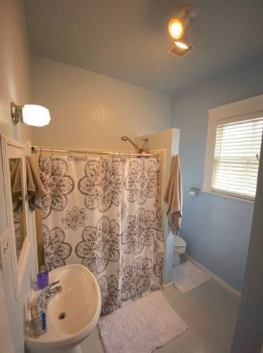 2214 33 St, Galveston TX 77550-7508 exterior