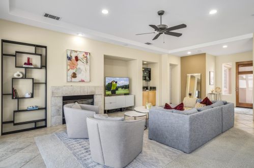 78810 Castle Pines Dr, La Quinta CA  92253-5819 exterior
