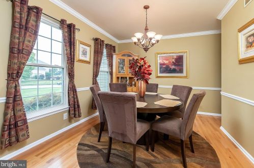 1 Helen Lois Ct, Pilesgrove NJ  08098-2639 exterior