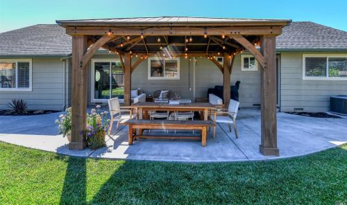 1844 Tisserand Dr, Santa Rosa CA  95405-7635 exterior