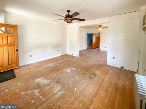 608 New Jersey Ave, Palmyra, NJ 08065-1720
