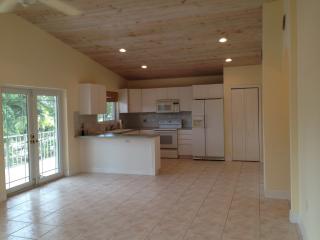 14 Center Ln, Key Largo FL  33037-2911 exterior