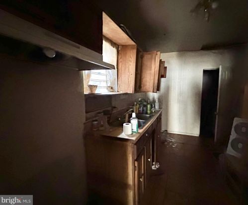 327 Saint Joes Ave, Trenton NJ  08638-3411 exterior