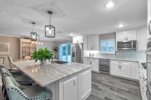 4592 40 St, Saint Petersburg FL  33714-2220 exterior